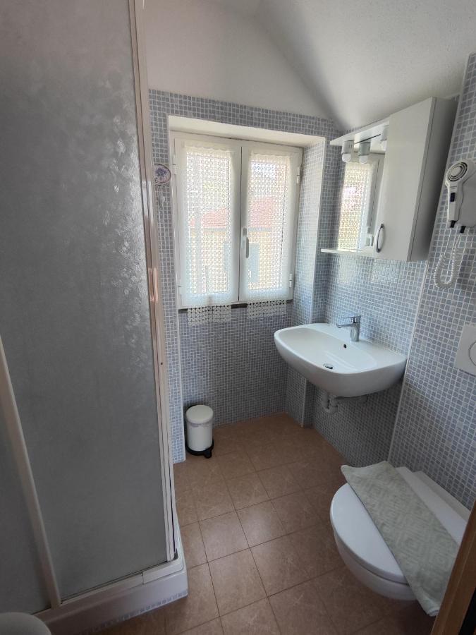 Il Gelsomino Hotell Carrodano Inferiore Exteriör bild