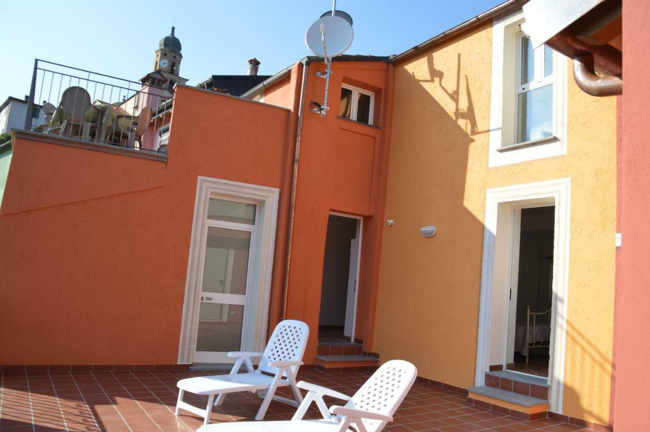 Il Gelsomino Hotell Carrodano Inferiore Exteriör bild