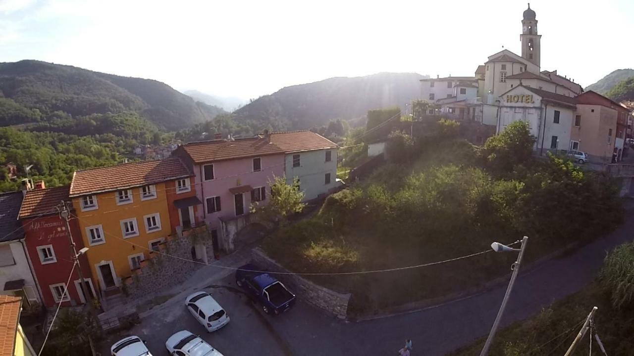Il Gelsomino Hotell Carrodano Inferiore Exteriör bild
